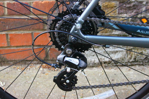 Giant Escape Hybrid Bike (Large)