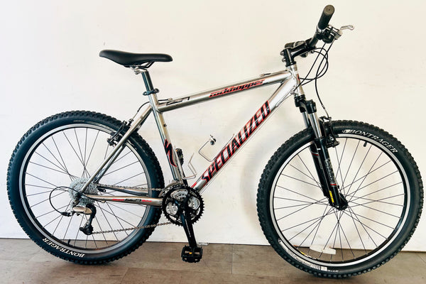 Specialized Rockhopper Mountain Bike (Medium)