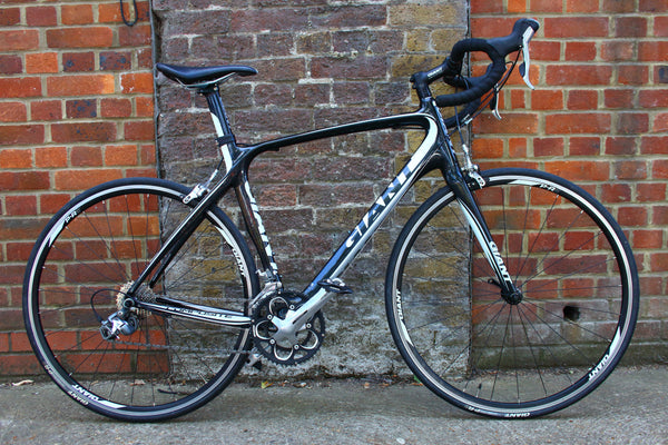 Giant Defy Road Bike (Medium)