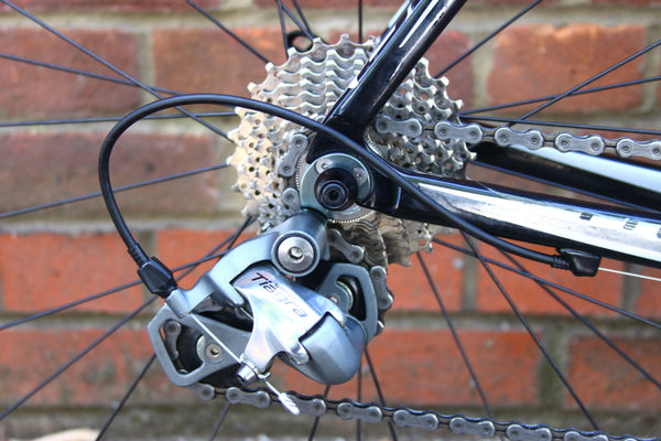 Giant Defy Road Bike (Medium)