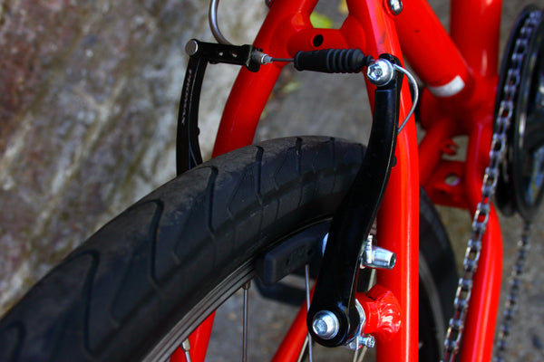 Specialized Hotrock Kids Bike (24in Wheels)