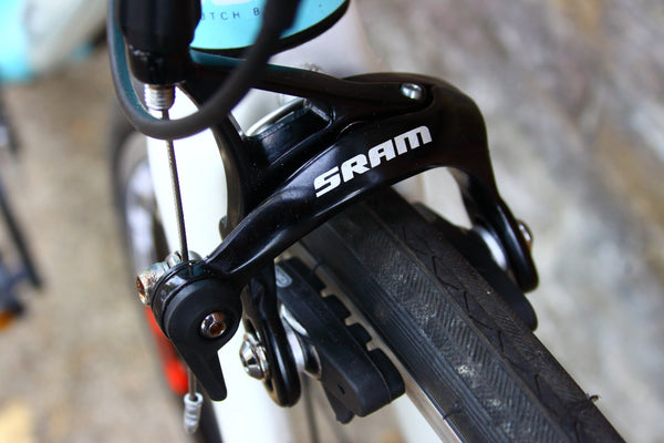 Unknown Brand BeOne Leontien Diamond Road Bike (Medium)
