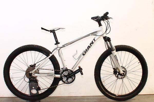 Giant Talon W2 Mountain Bike (Small)