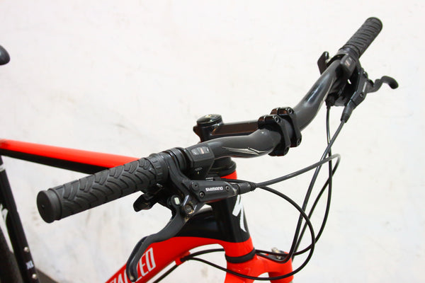 Specialized Crosstrail Mountain Bike (Large)