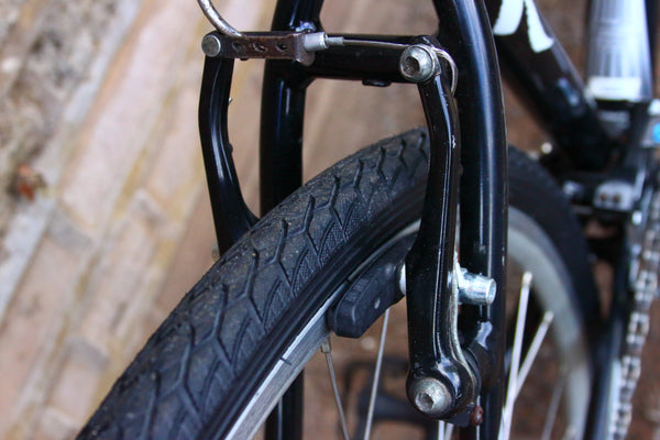 Specialized Sirrus Hybrid Bike (Medium)