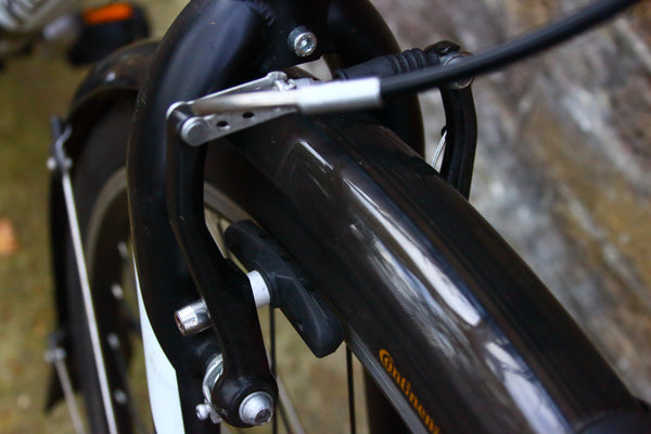 Specialized Sirrus Hybrid Bike (Medium)