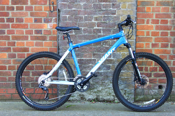 Giant XTC Mountain Bike (Large)
